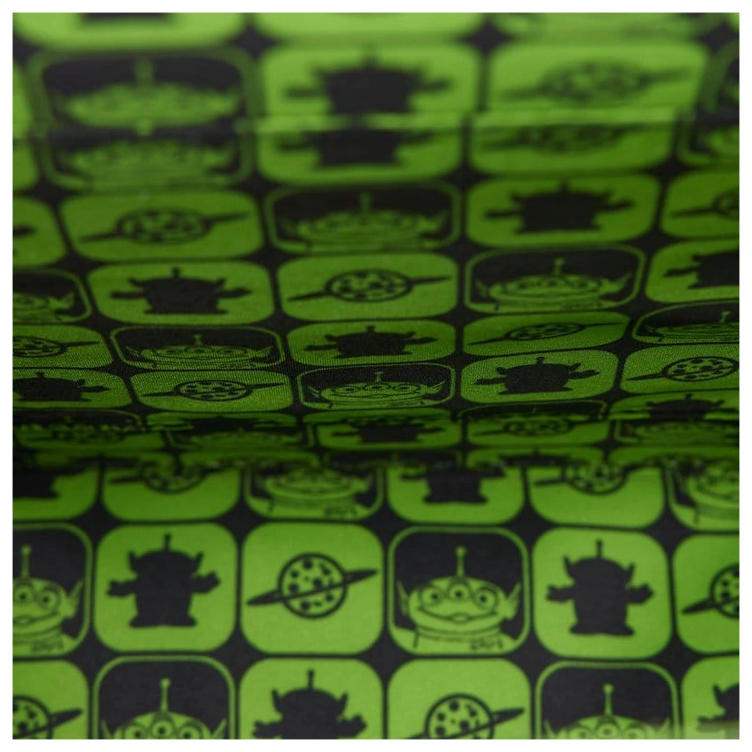 Toy Story 5 Aliens charm keresztpántos táska termékfotó