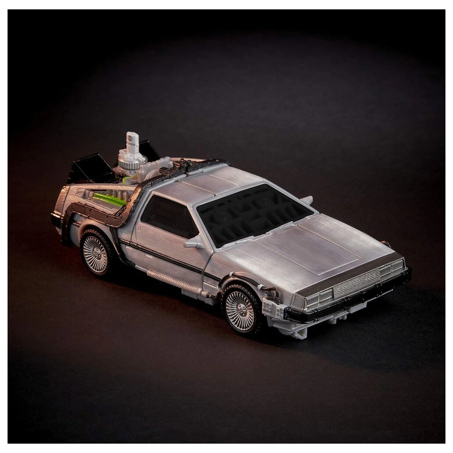 Transformers Back to the Future Delorean Gigawatt figura 14cm termékfotó