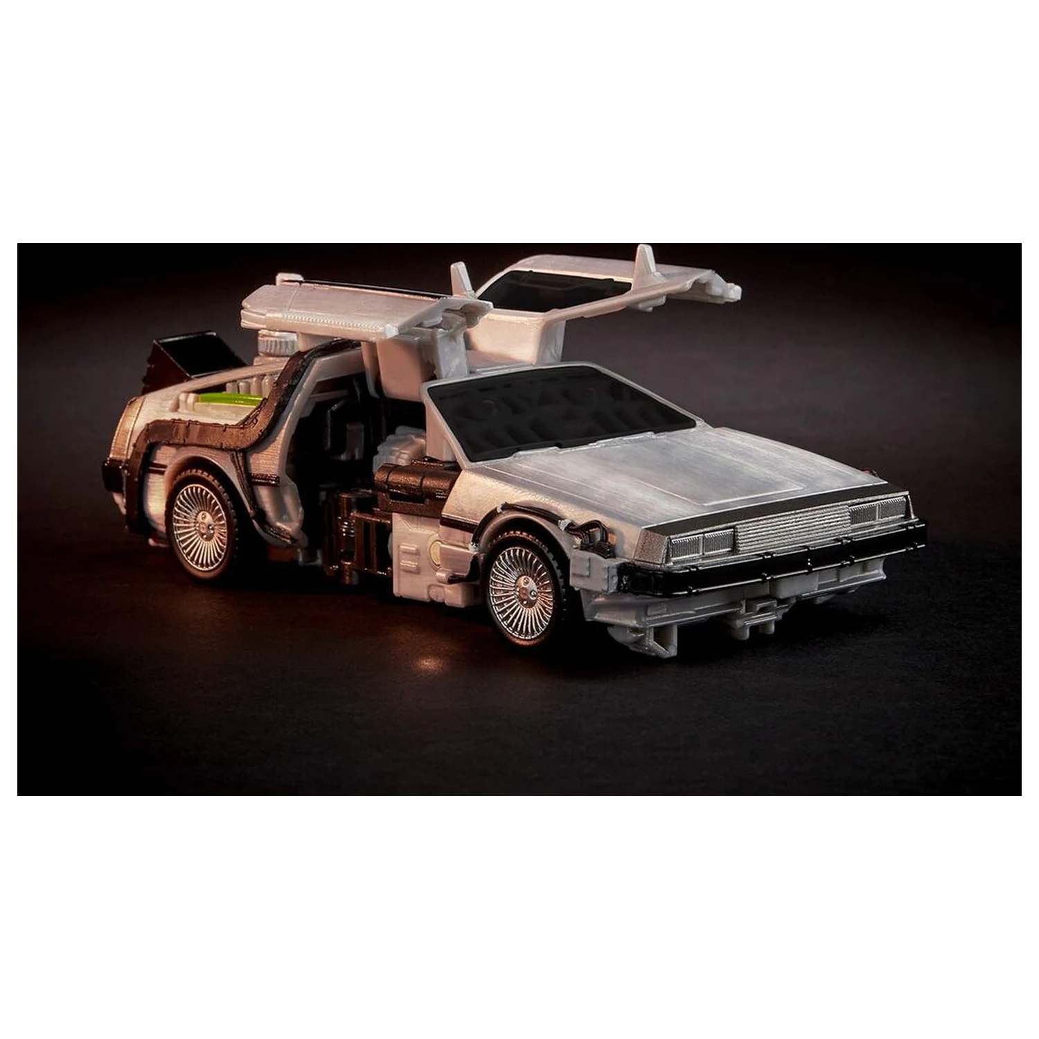 Transformers Back to the Future Delorean Gigawatt figura 14cm termékfotó
