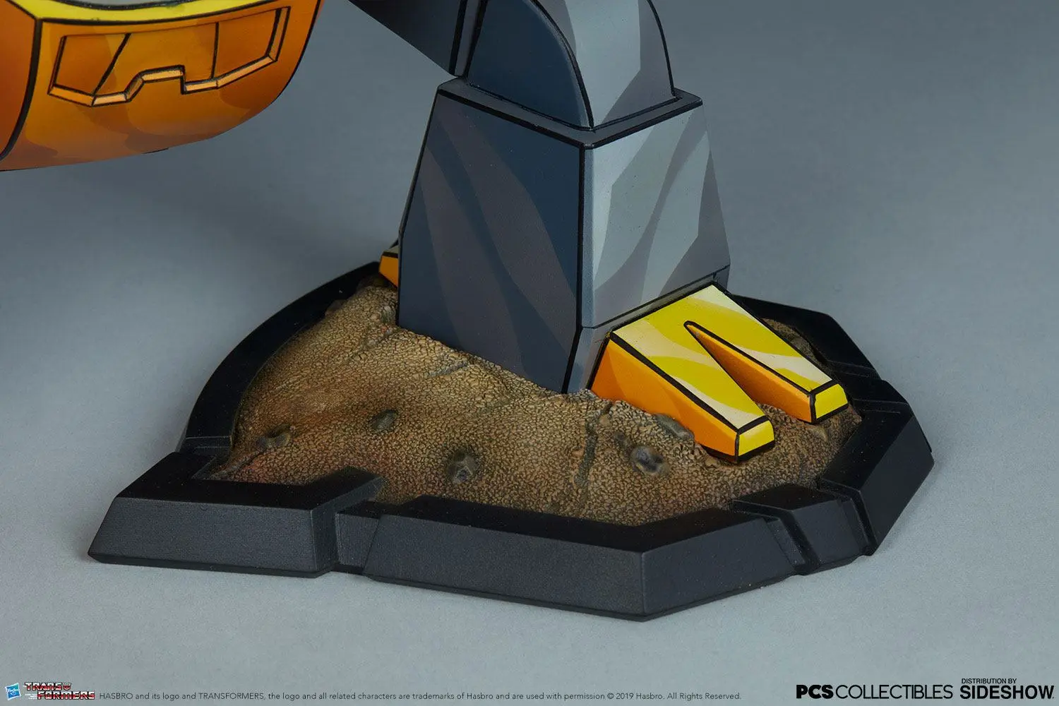 Transformers Classic Scale Grimlock  szobor figura 25 cm termékfotó