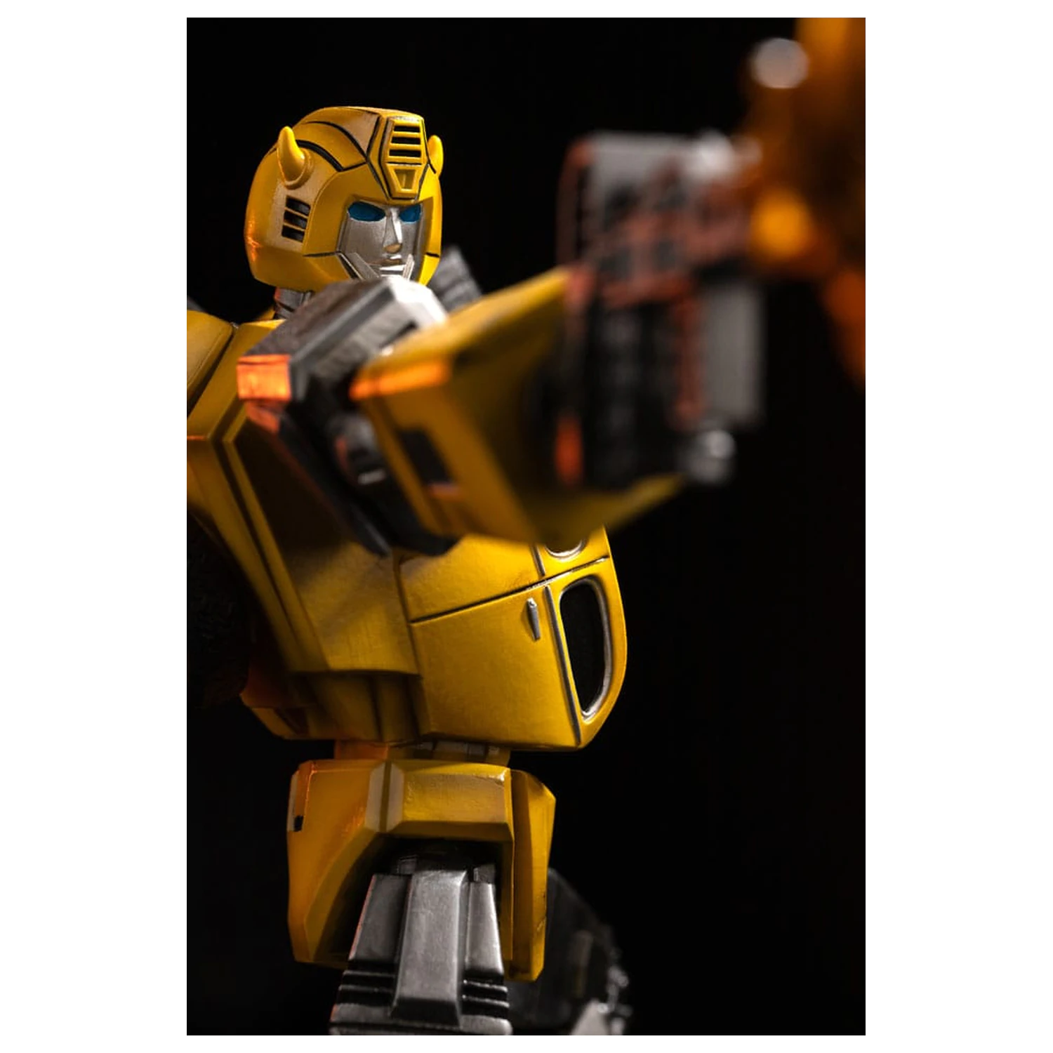 Transformers Demi Art Scale 1/20 Bumblebee szobor figura 30 cm termékfotó