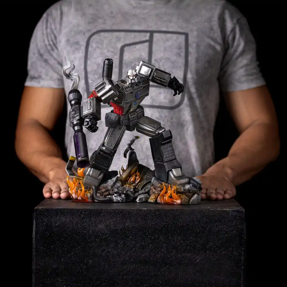 Transformers Demi Art Scale 1/20 Megatron szobor figura 32 cm  termékfotó