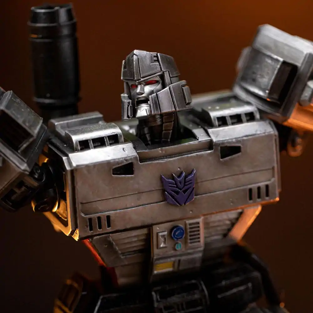 Transformers Demi Art Scale 1/20 Megatron szobor figura 32 cm  termékfotó
