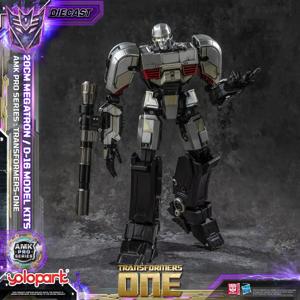 Transformers: Generation One AMK Pro Series Műanyag modell készlet D-16/Megatron Final Form 20 cm  termékfotó