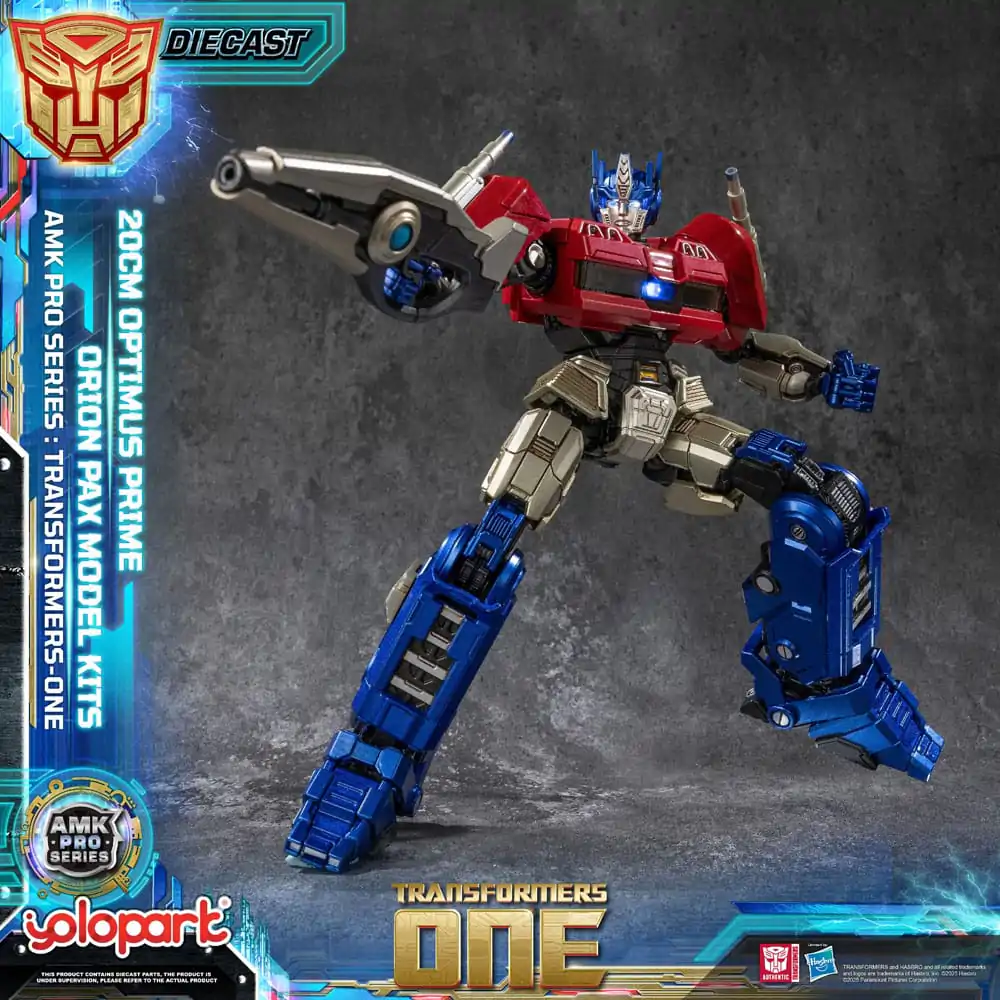 Transformers: Generation One AMK Pro Series Műanyag modell készlet Orion Pax/Optimus Prime Final Form 20 cm termékfotó