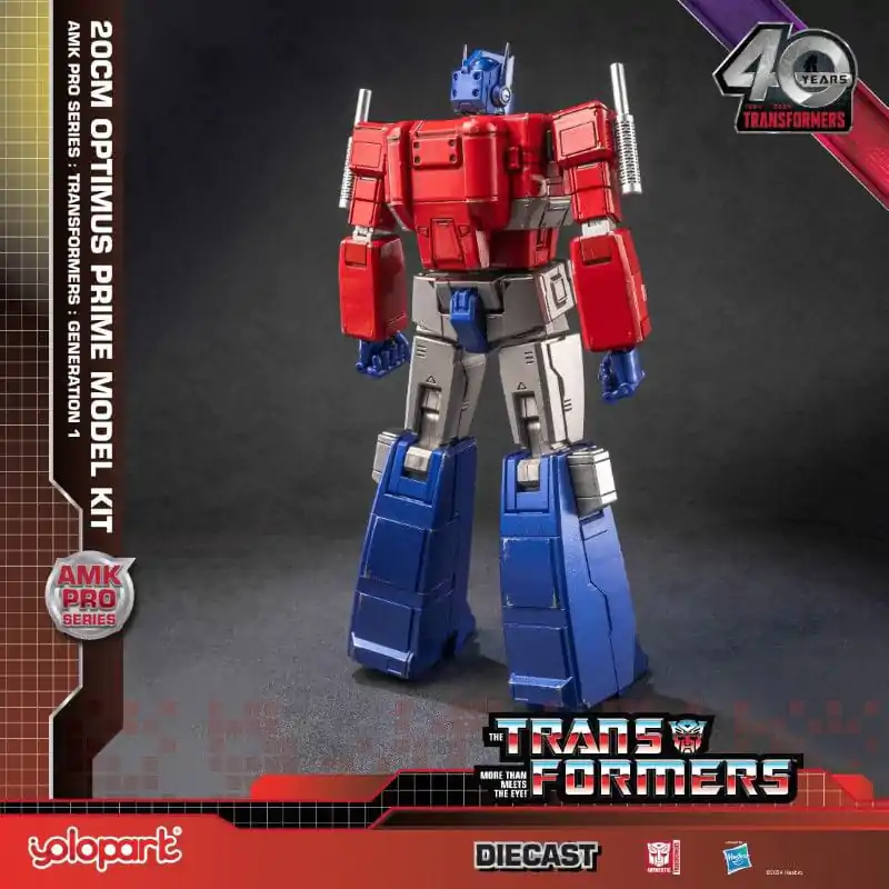 Transformers: Generation One AMK Pro Series Optimus Prime Műanyag modell készlet 20 cm termékfotó