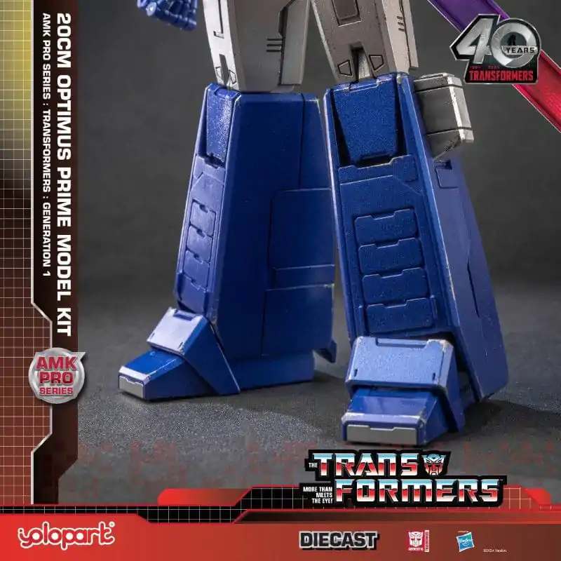 Transformers: Generation One AMK Pro Series Optimus Prime Műanyag modell készlet 20 cm termékfotó