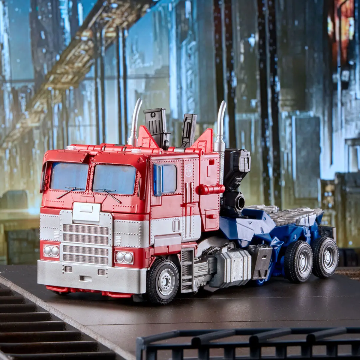 Transformers Move Masterpiece Bumblebee Optimus Prime 27cm termékfotó