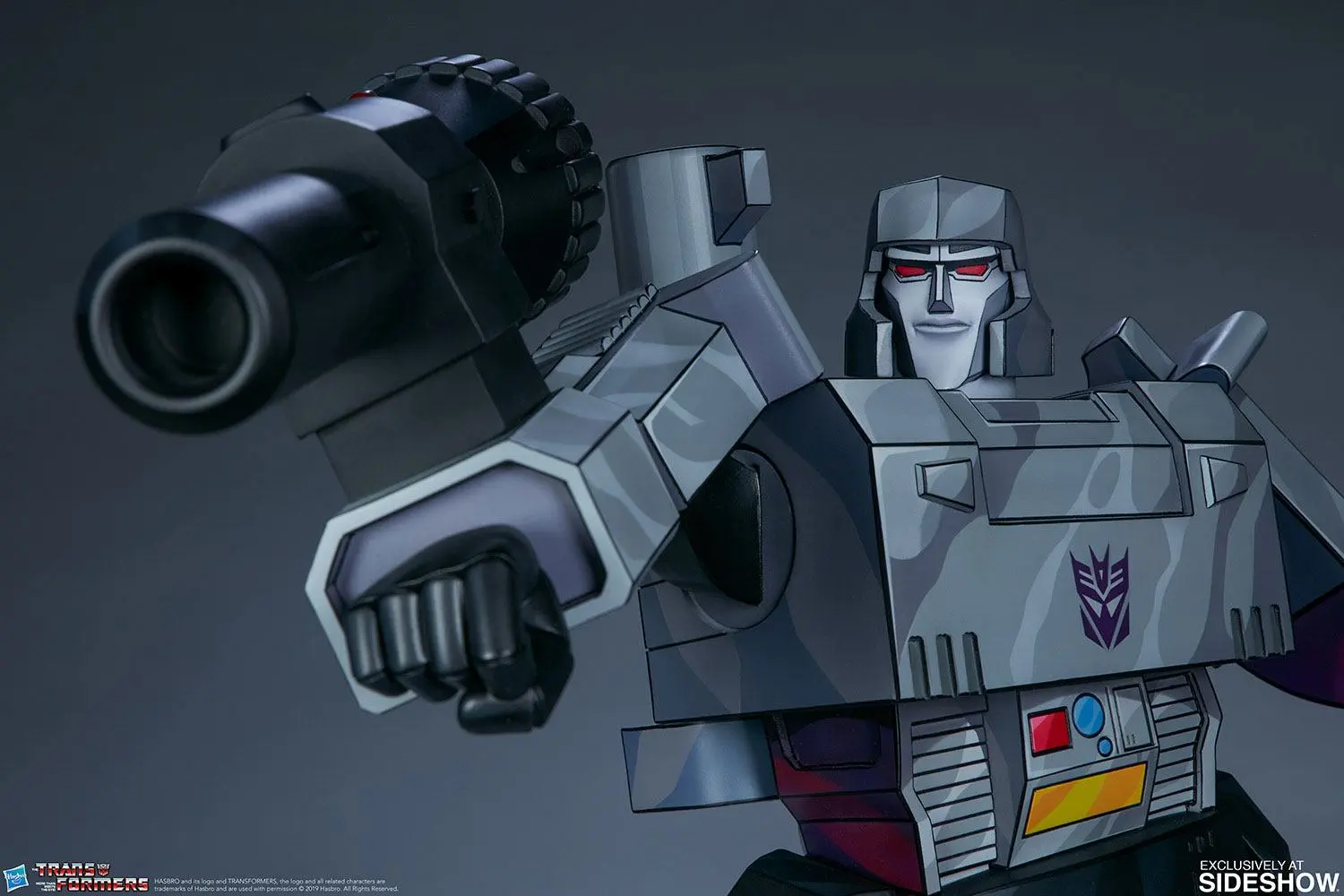 Transformers Museum Scale Megatron - G1 szobor figura 62 cm termékfotó