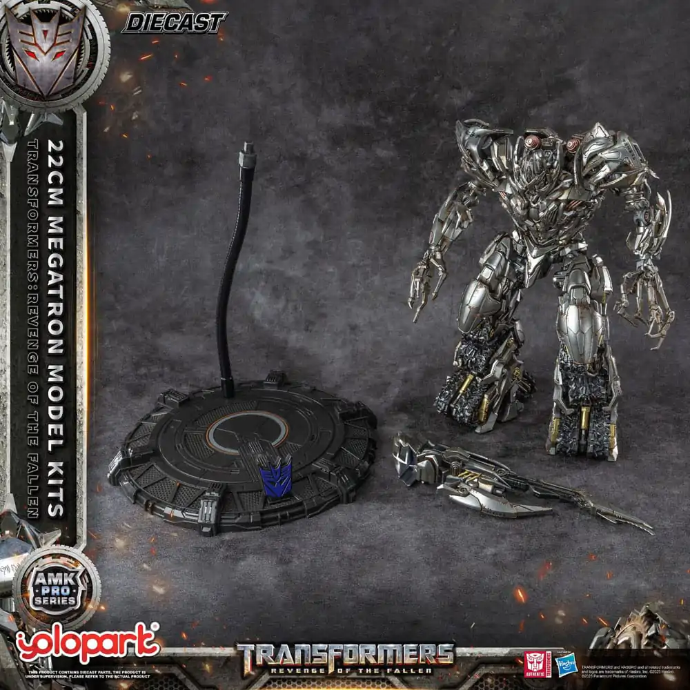 Transformers: Revenge of the Fallen AMK Pro Series Megatron (Oversea Version) Műanyag modell készlet 22 cm   termékfotó