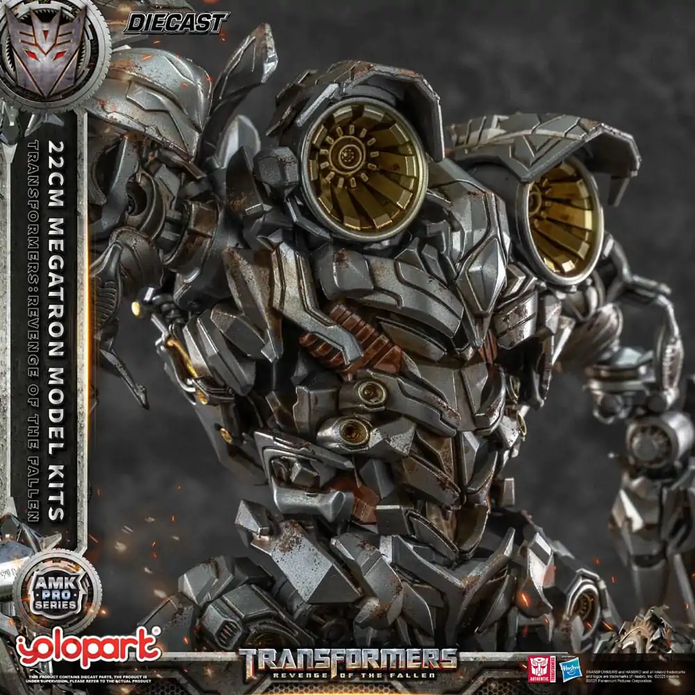 Transformers: Revenge of the Fallen AMK Pro Series Megatron (Oversea Version) Műanyag modell készlet 22 cm   termékfotó