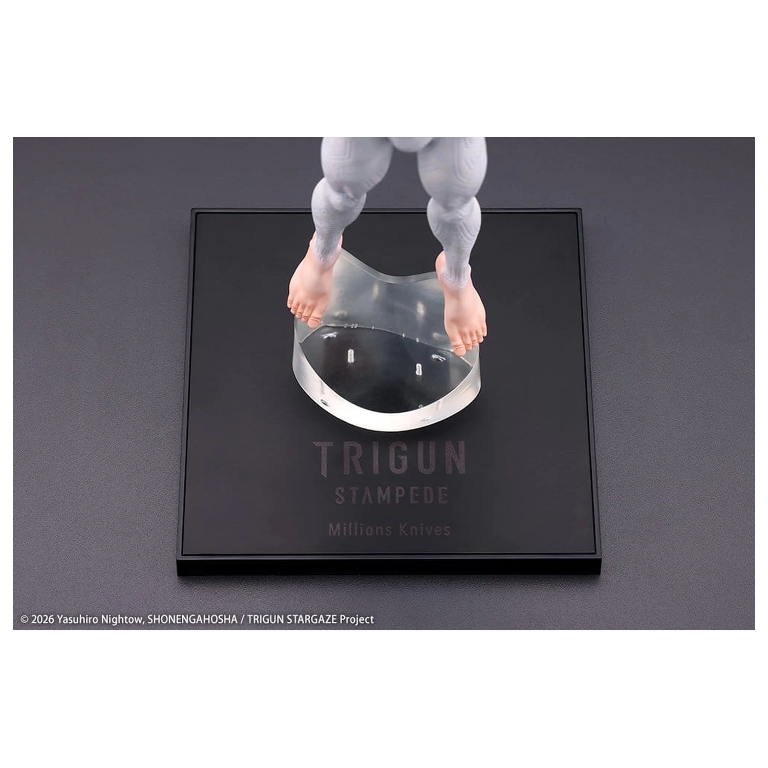 Trigun Oshi Works PVC figura 1/8 Millions Knives 27 cm termékfotó