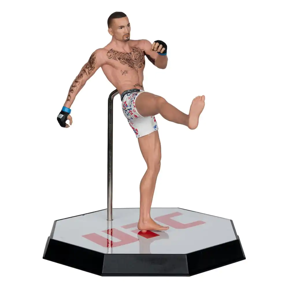 UFC Posed Max Holloway PVC szobor figura 18 cm termékfotó