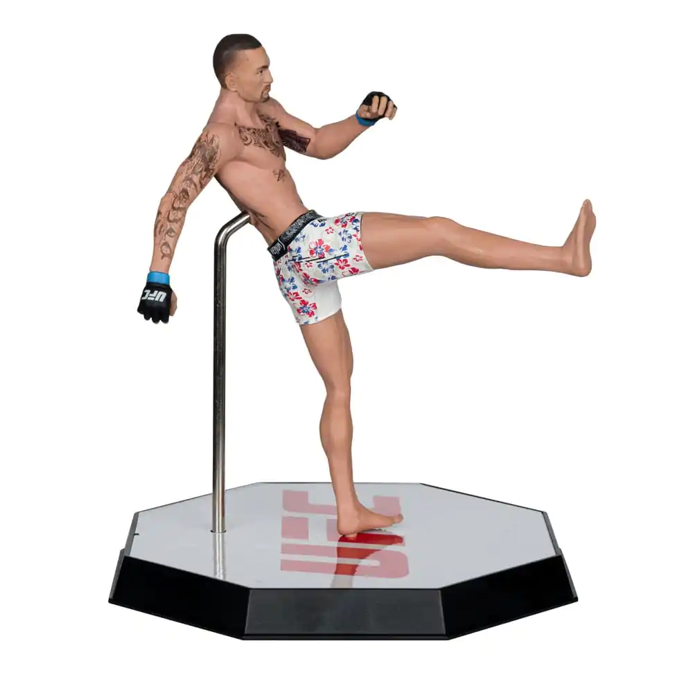 UFC Posed Max Holloway PVC szobor figura 18 cm termékfotó