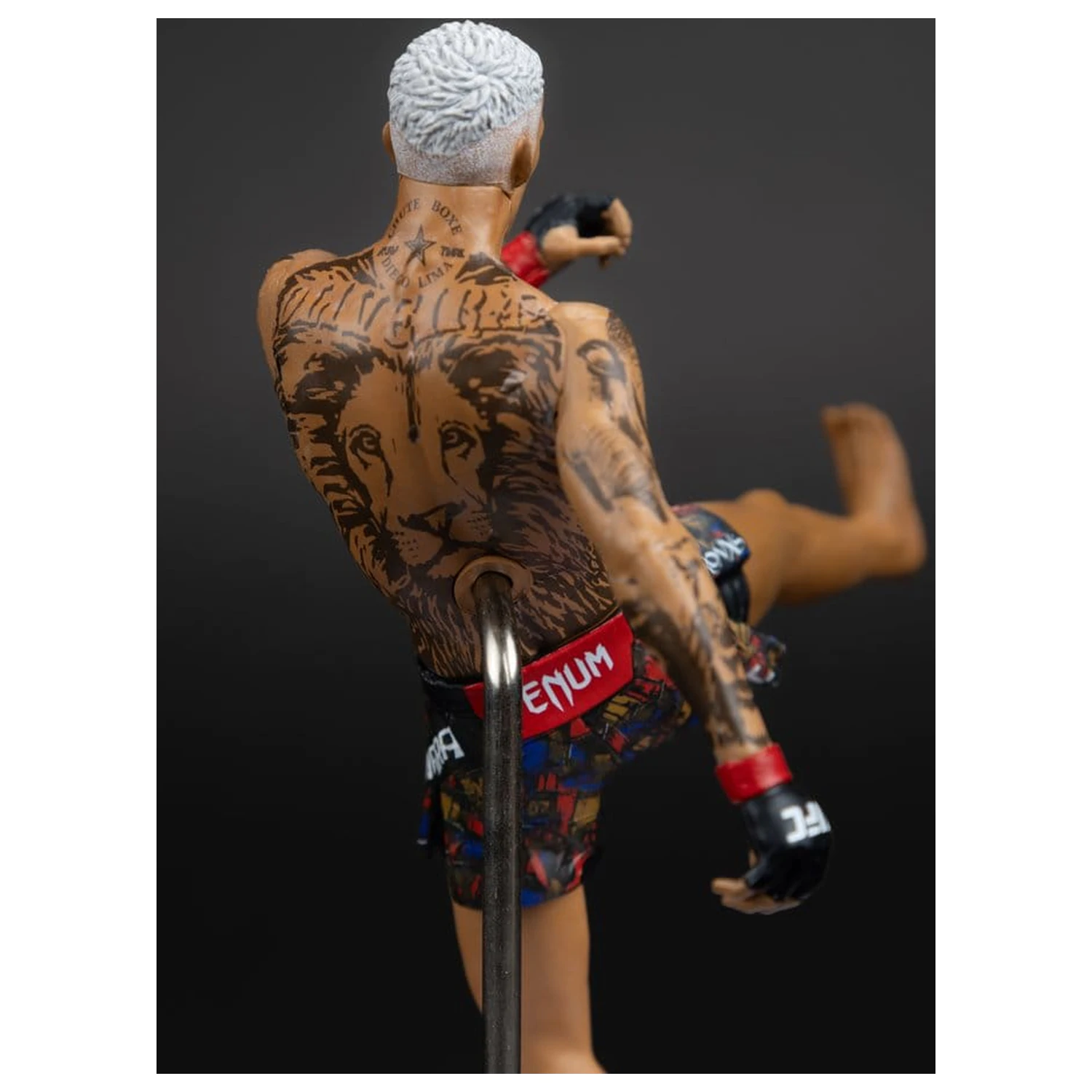 UFC Posed PVC szobor figura Charles Oliveira 17 cm termékfotó