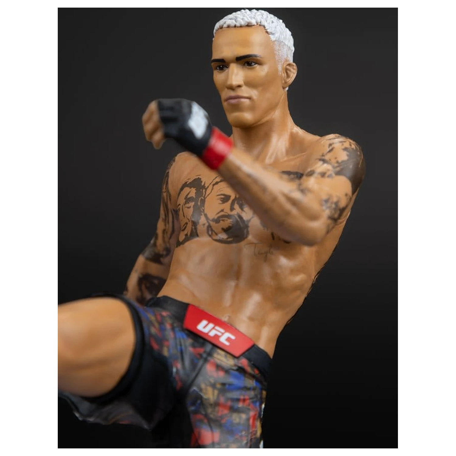 UFC Posed PVC szobor figura Charles Oliveira 17 cm termékfotó