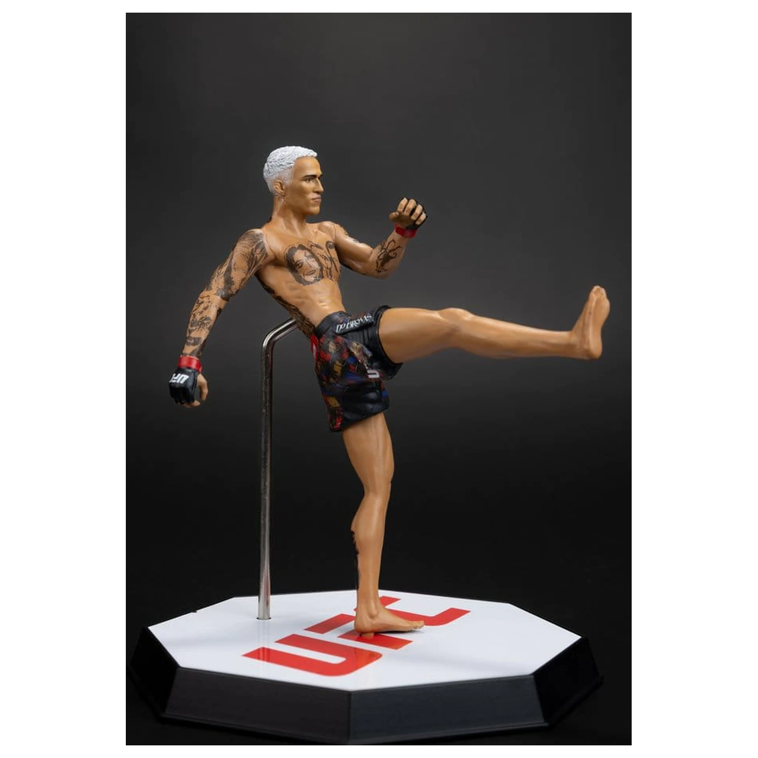 UFC Posed PVC szobor figura Charles Oliveira 17 cm termékfotó