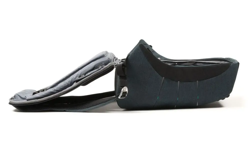 Ultimate Guard Anti-Theft  Ammonite táska hátizsák termékfotó