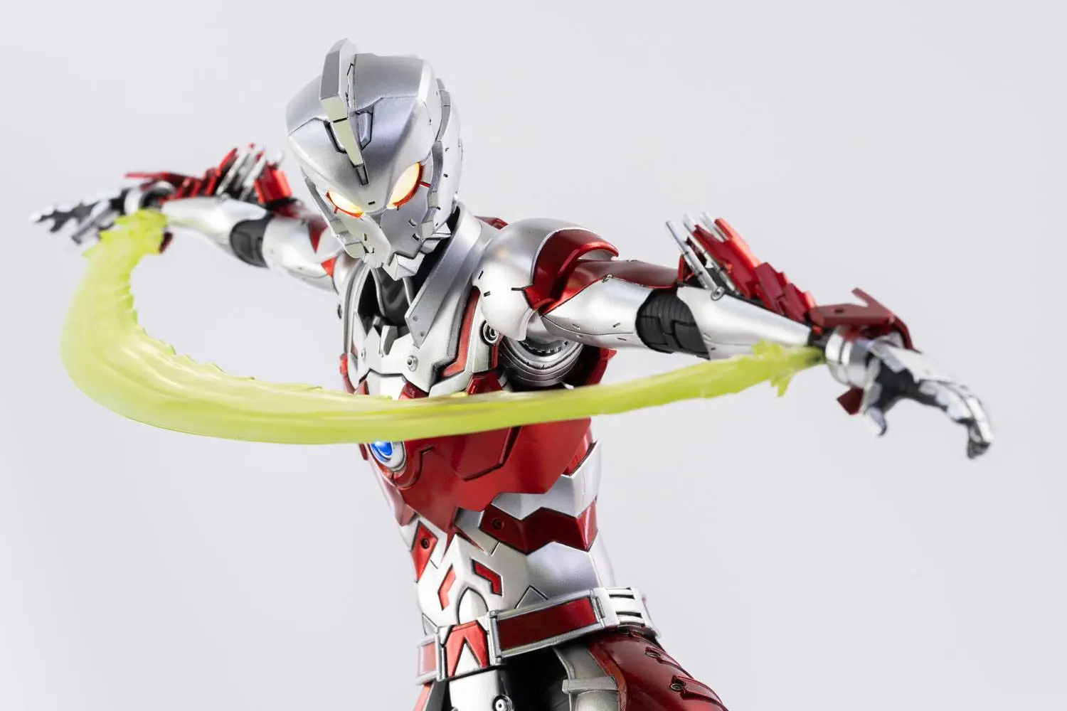 Ultraman FigZero akciófigura 1/6 Ultraman Ace Suit Anime Version 29 cm termékfotó