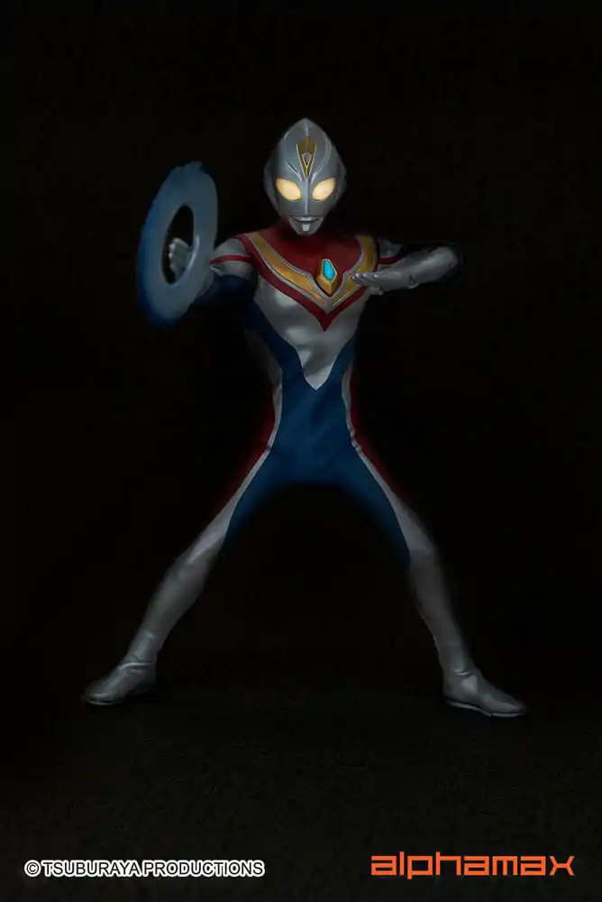 Ultraman Light-Up Dyna akciófigura 16 cm termékfotó