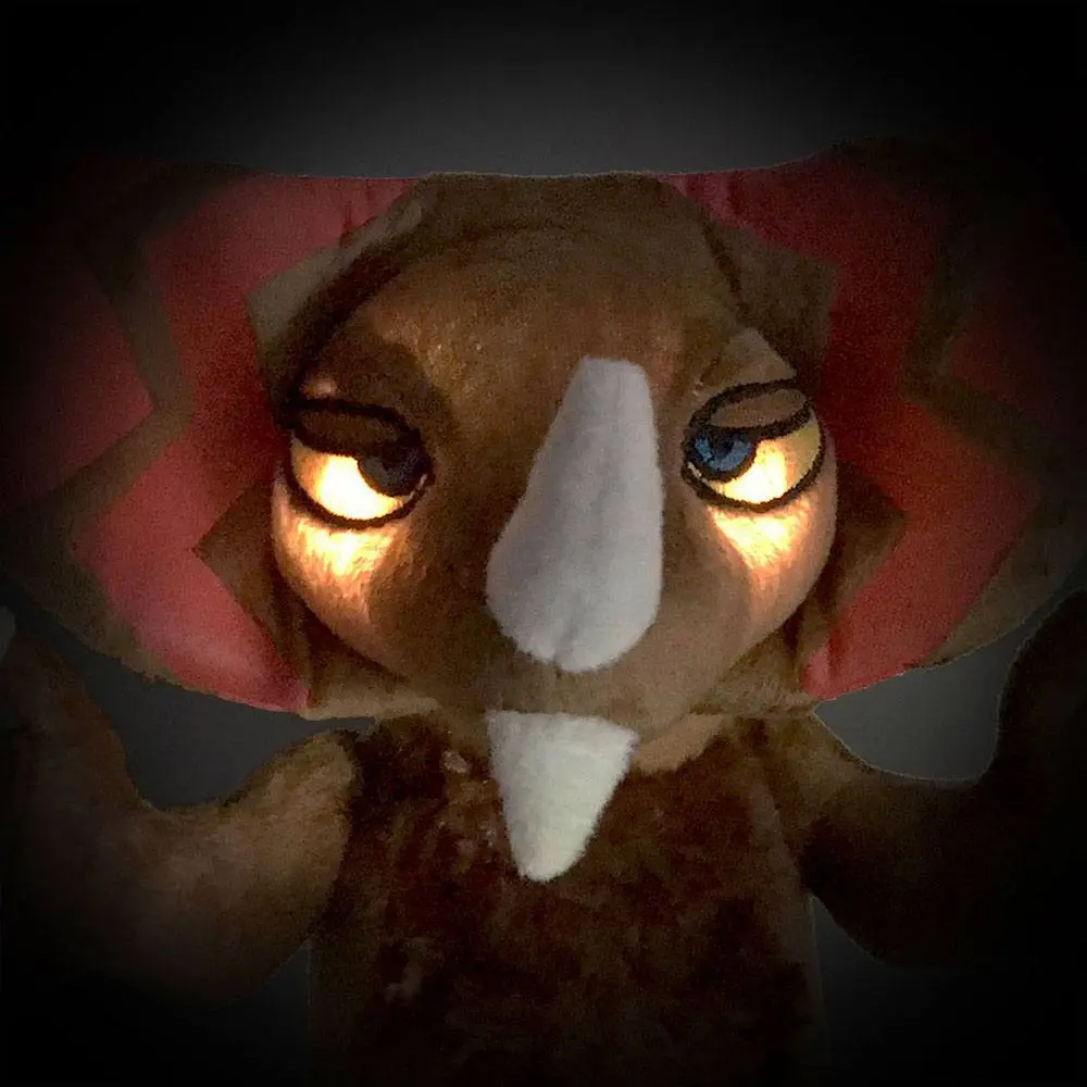 Ultraman Light-Up plüss figura Gomora 28 cm termékfotó