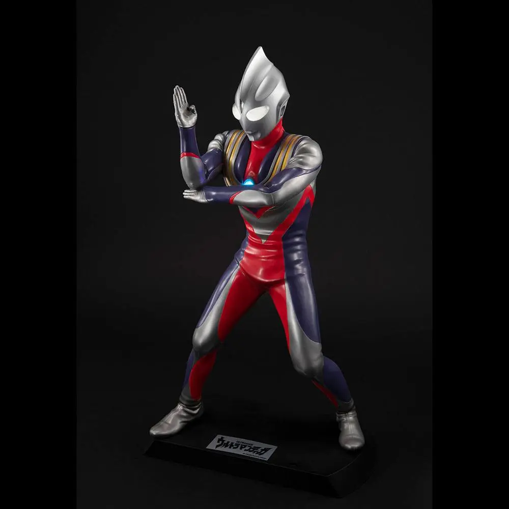 Ultraman Light-Up Ultimate Article Ultraman Tiga (Multi Type) figura 40 cm termékfotó