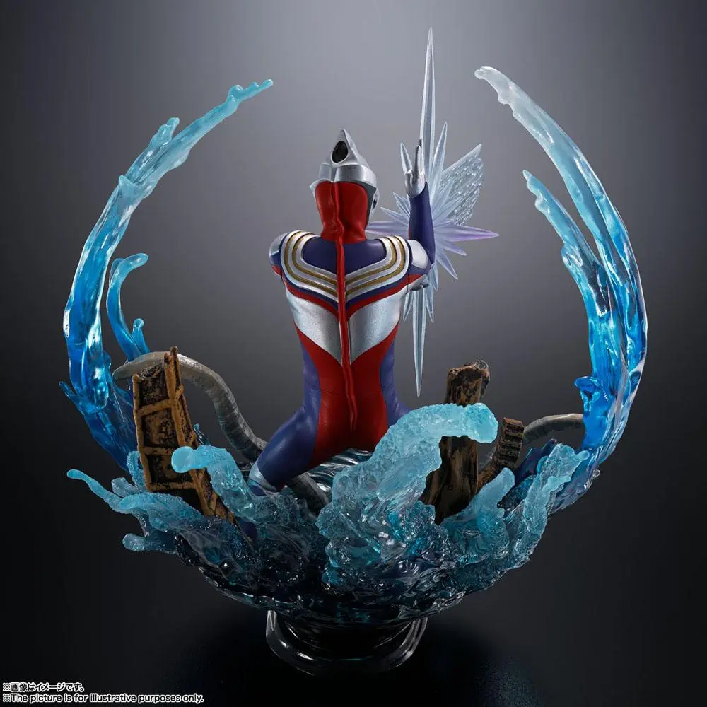 Ultraman Tiga FiguartsZERO Ultraman Tiga Multi Type PVC szobor figura 22 cm termékfotó