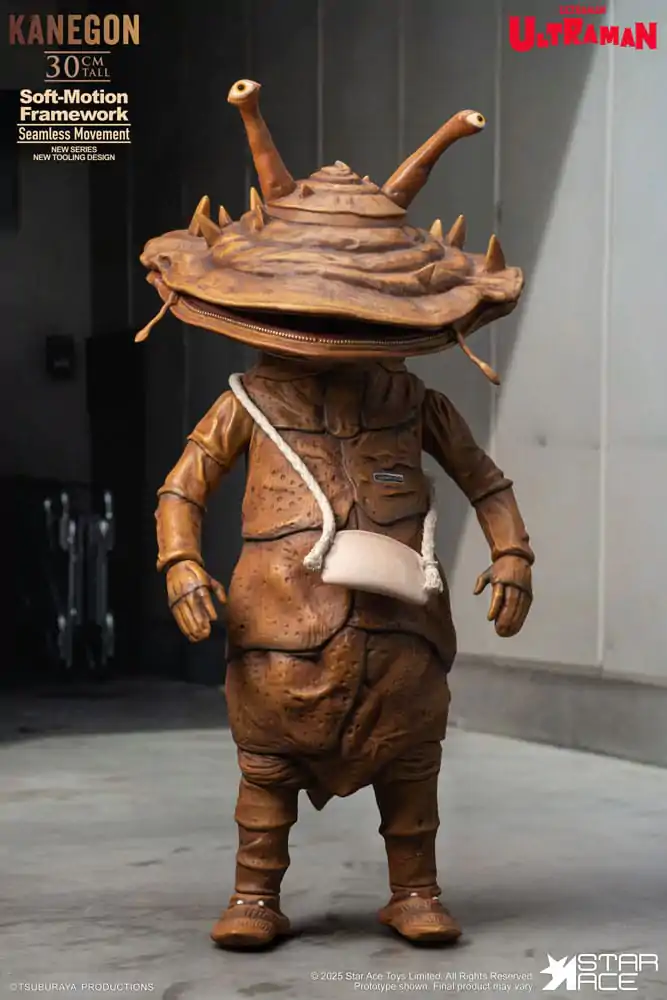 Ultraman Ultra-Kaiju Soft Kanegon Vinyl szobor figura 30 cm   termékfotó