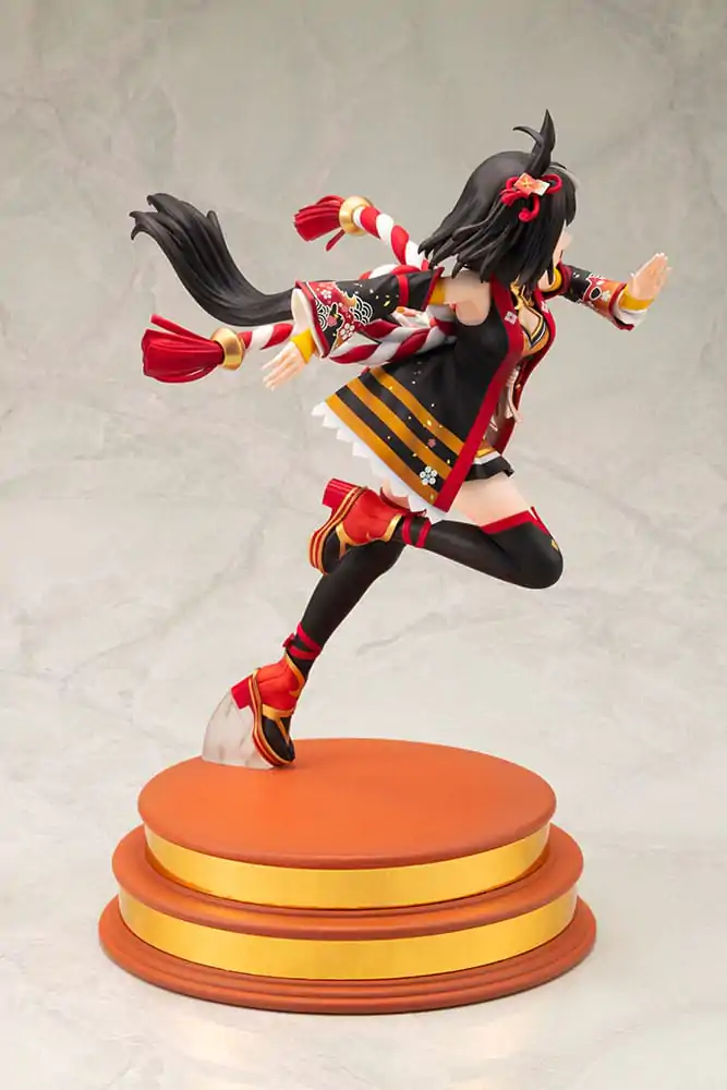 Uma Musume Pretty Derby PVC Statue 1/7 Outrunning the Encroaching Heat Kitasan Black 30 cm termékfotó