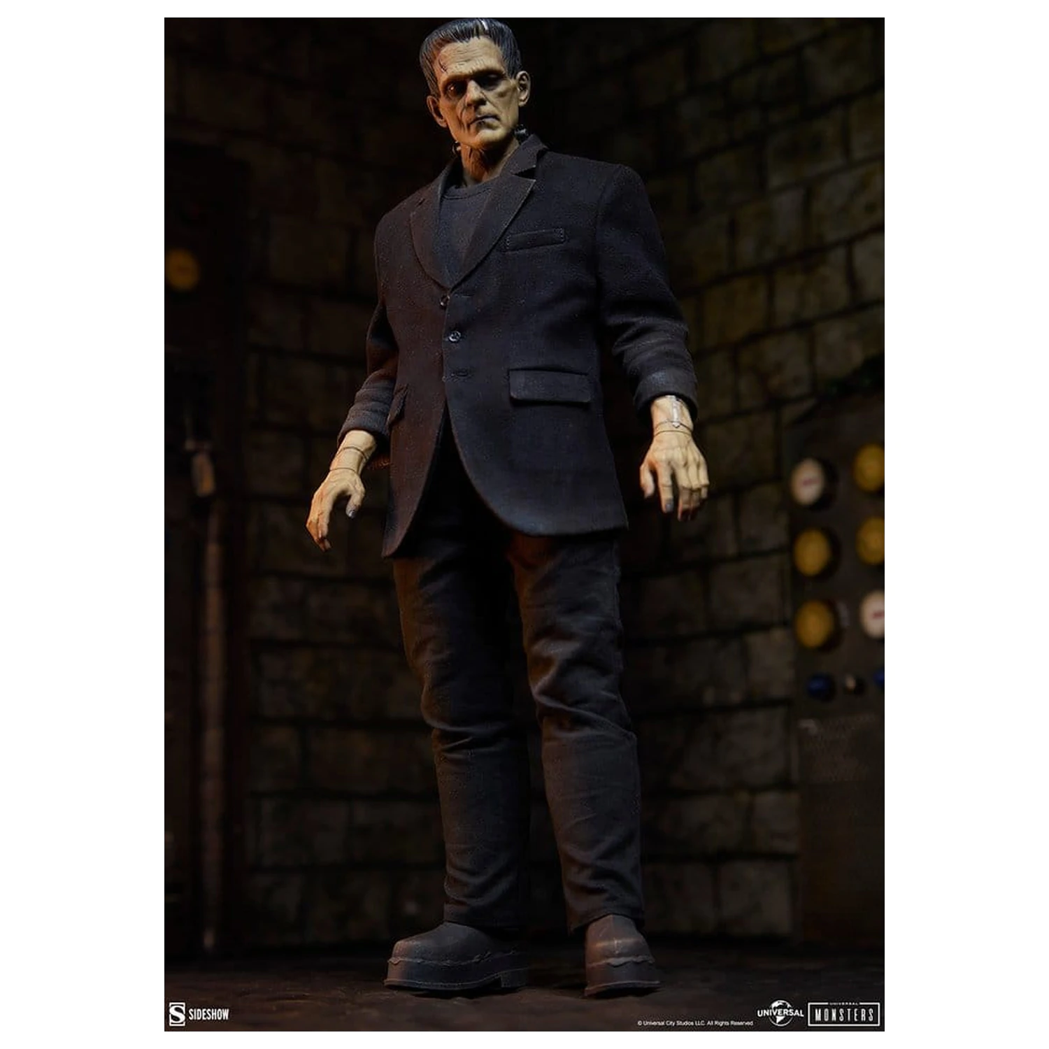 Universal Monsters 1/6 Frankenstein (Deluxe Plus Edition) akciófigura 33 cm termékfotó