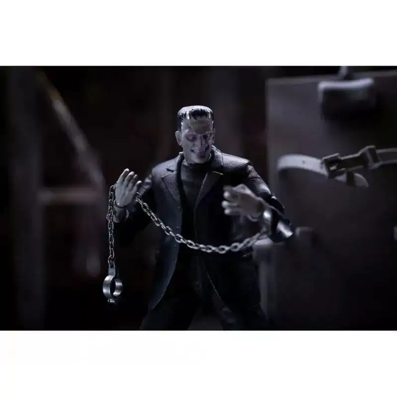 Universal Monsters Frankenstein Deluxe akciófigura 15 cm termékfotó