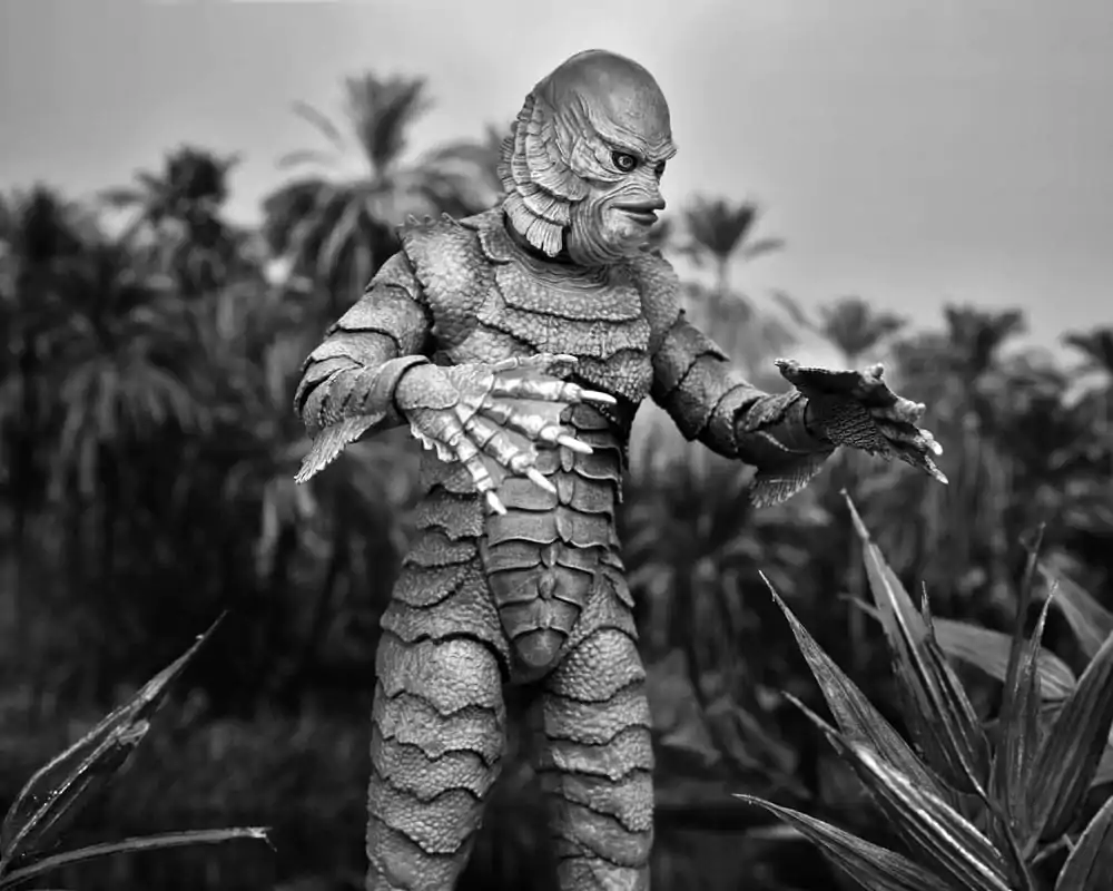 Universal Monsters Ultimate Creature from the Black Lagoon (B&W) akciófigura 18 cm termékfotó