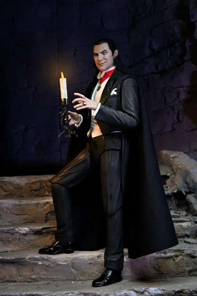 Universal Monsters Ultimate Dracula (Transylvania) akciófigura 18 cm termékfotó