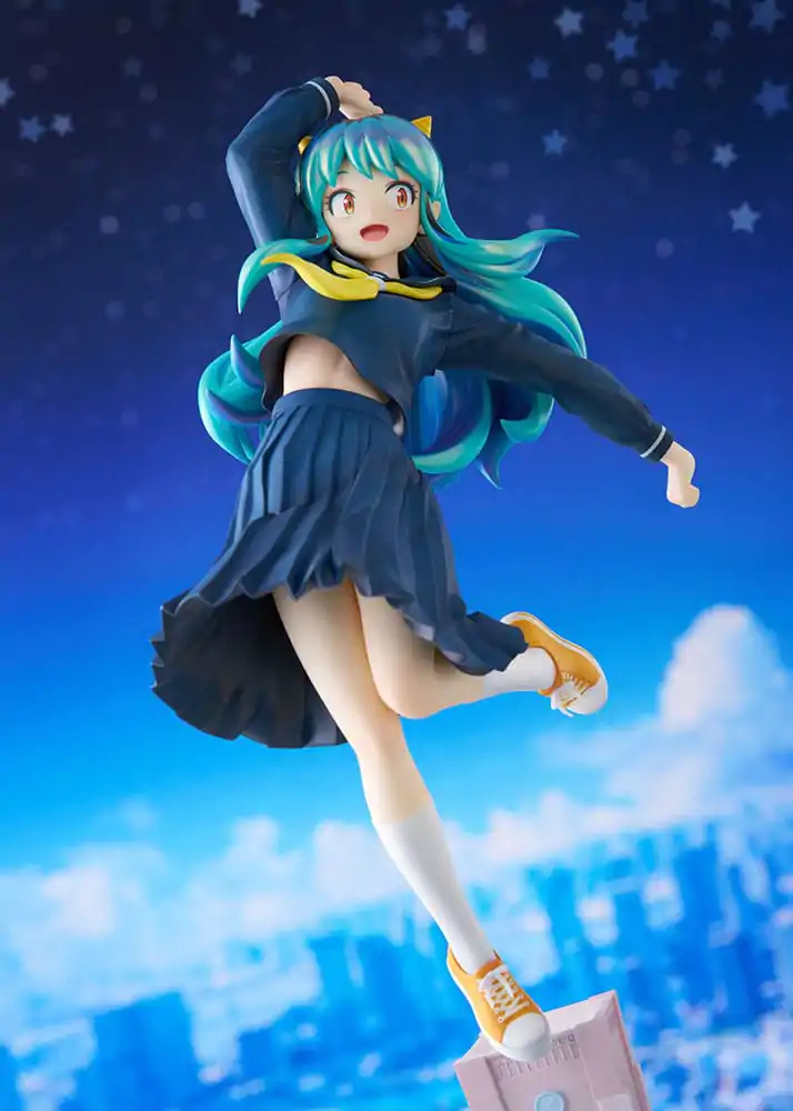 Urusei Yatsura 1/7 Lum Uniform Ver. PVC szobor figura 28 cm termékfotó