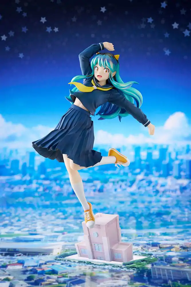 Urusei Yatsura 1/7 Lum Uniform Ver. PVC szobor figura 28 cm termékfotó