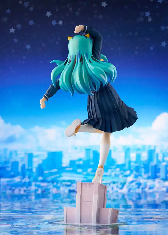 Urusei Yatsura 1/7 Lum Uniform Ver. PVC szobor figura 28 cm termékfotó