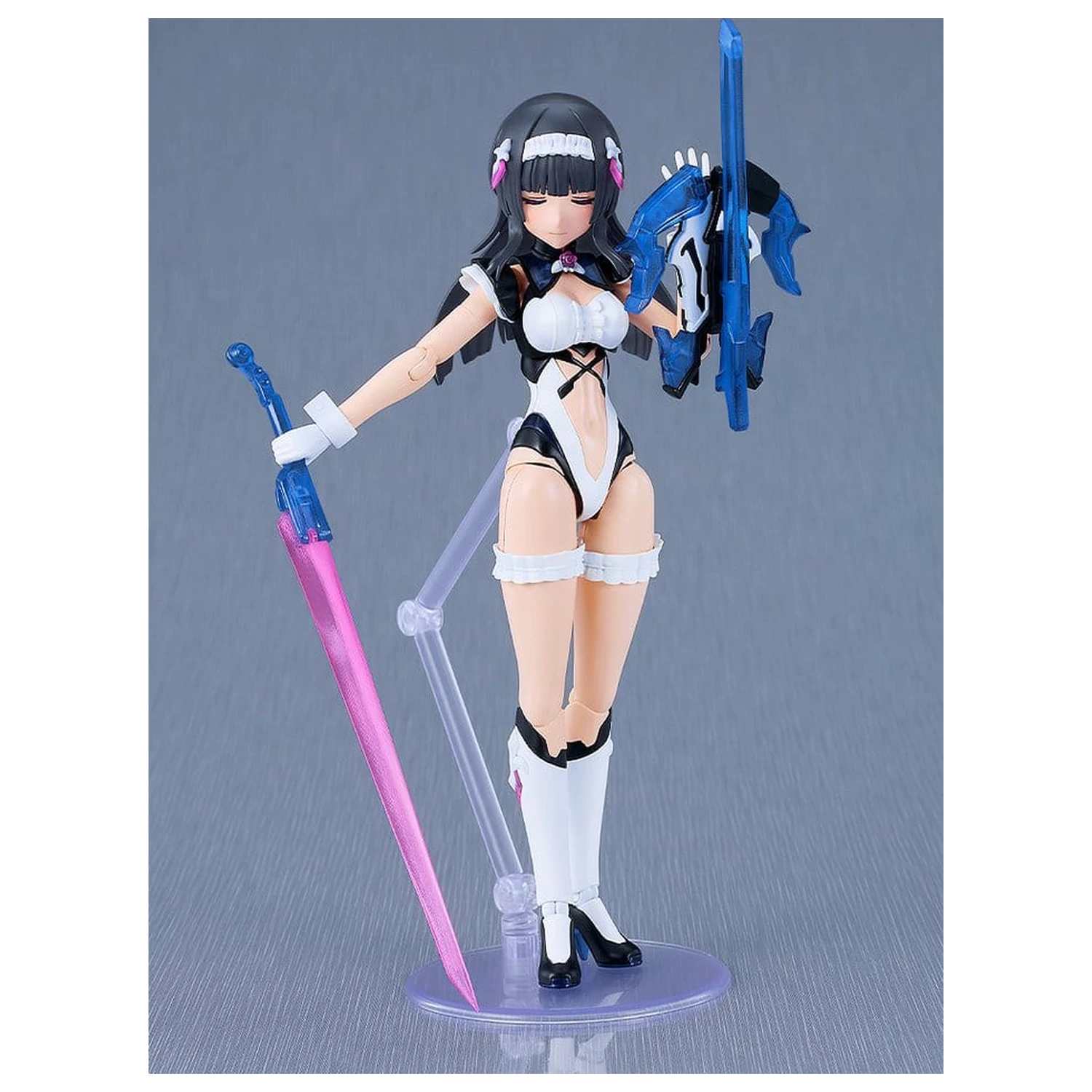 Valkyrie Tune Plamatea Erika = Stradivari Műanyag modell készlet 16 cm    termékfotó