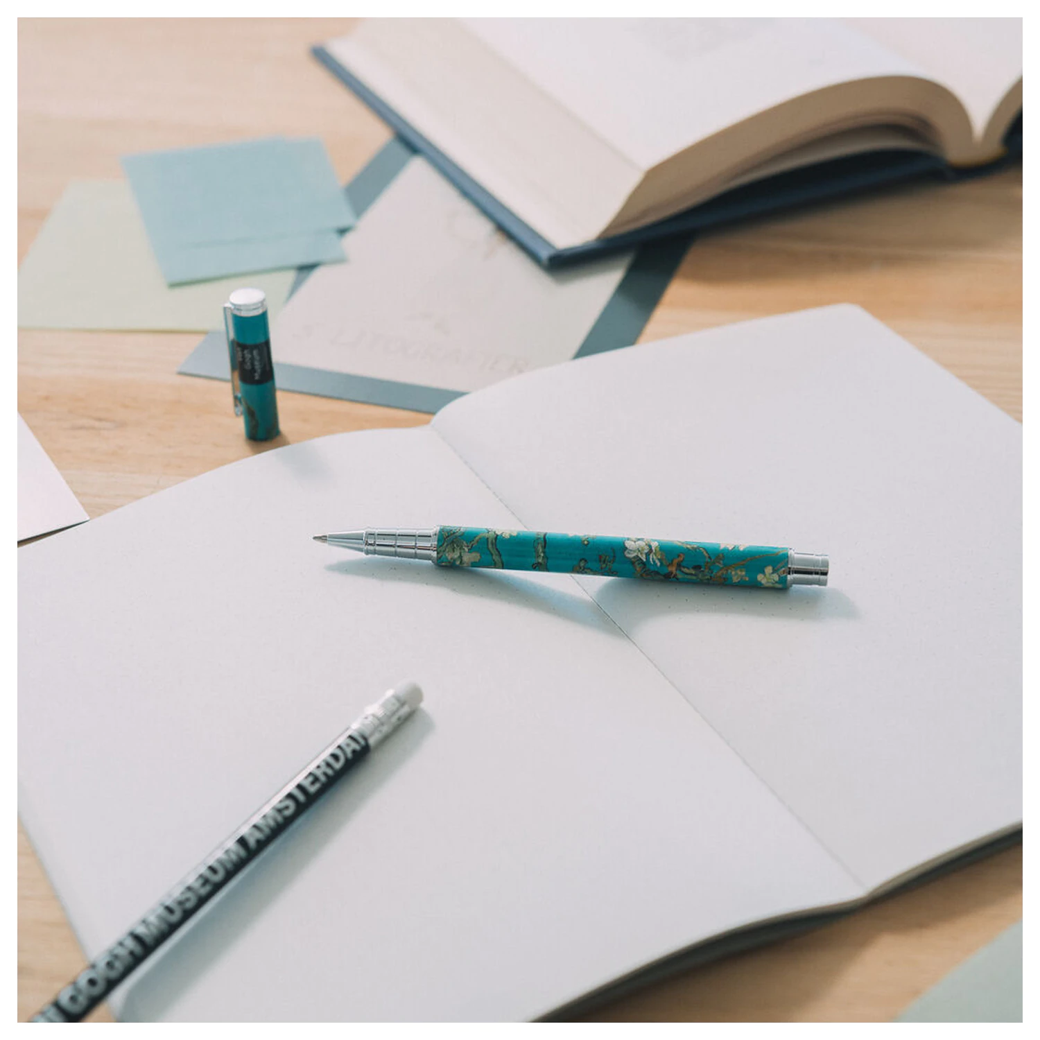 Van Gogh Museum csomag tolltartó, toll és ceruza termékfotó