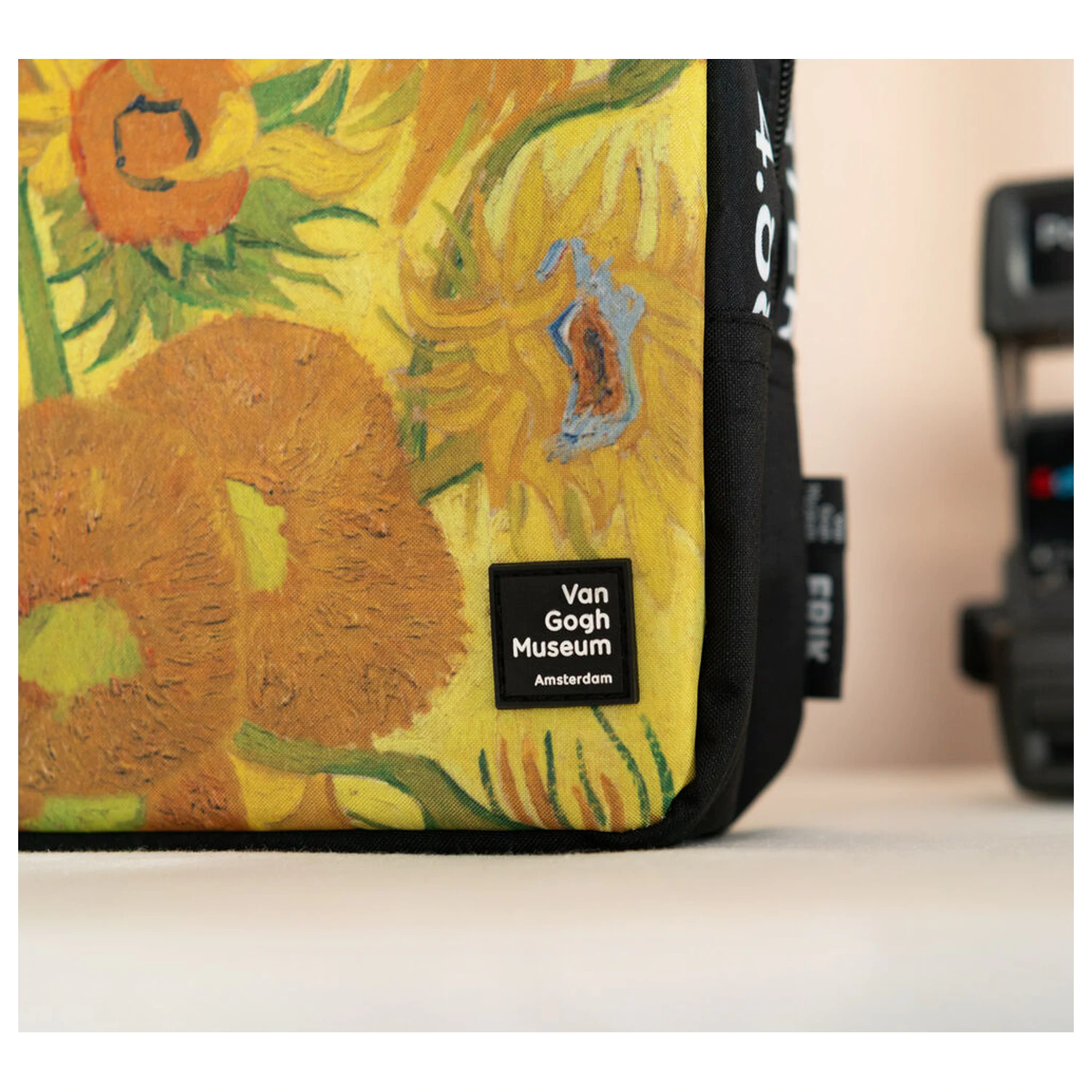 Van Gogh Museum neszeszer táska termékfotó