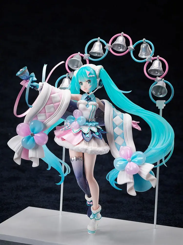 Vocaloid 1/7 Miku Hatsune Magical Mirai 2020 Winter Festival Ver. PVC szobor figura 23 cm termékfotó