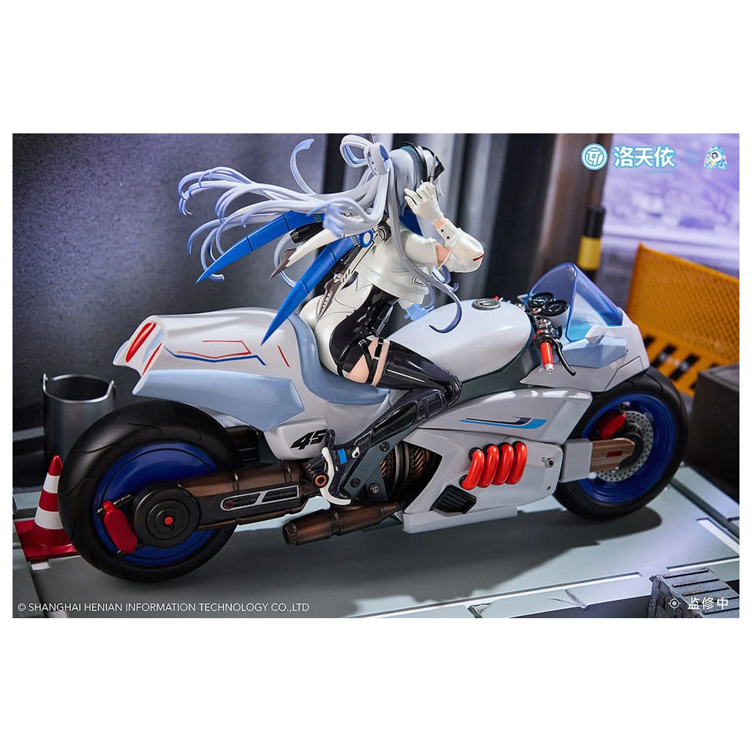 Vsinger 1/7 Vsinger Luo Tianyi Retro-Future Storm Driver Ver. PVC szobor figura 23 cm termékfotó