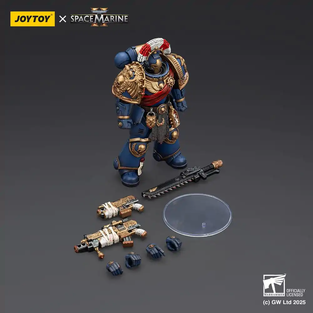 Warhammer 40,000: Space Marine 2 Ultramarines Relic Secundus Armour akciófigura 20 cm termékfotó