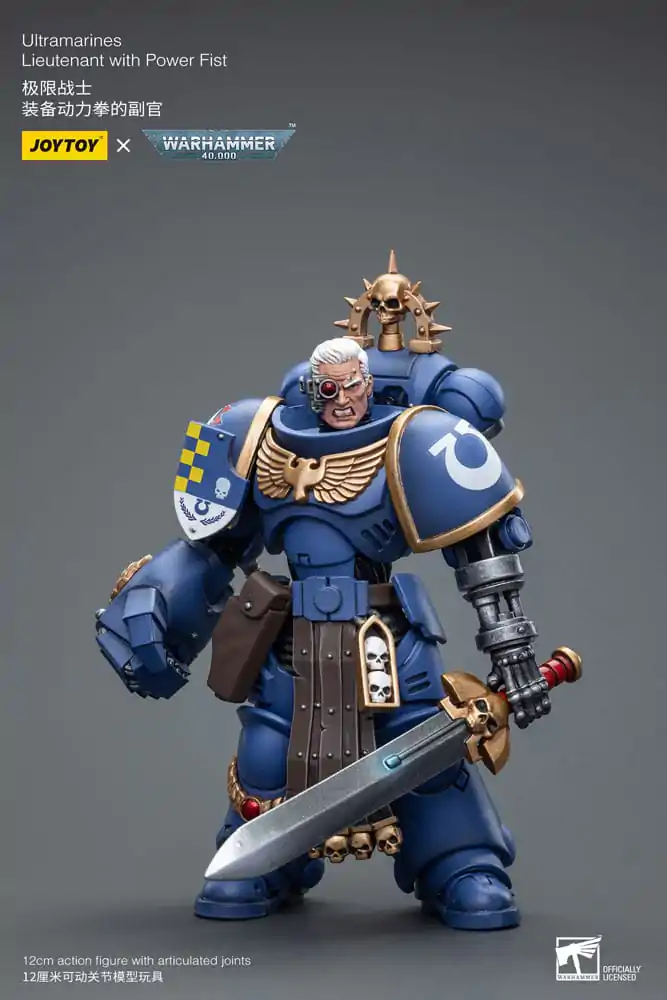 Warhammer 40k 1/18 Ultramarines Lieutenant with Power Fist akciófigura 12 cm termékfotó