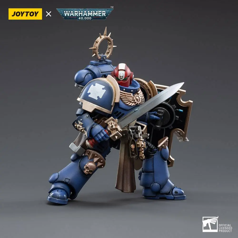 Warhammer 40k 1/18 Ultramarines Pengeguard Veteran akciófigura 12 cm termékfotó