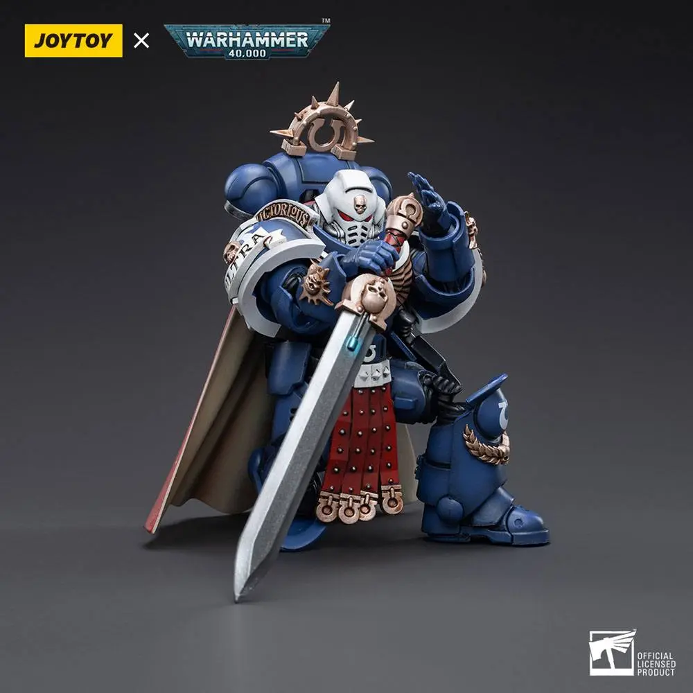 Warhammer 40k 1/18 Ultramarines Primaris Captain akciófigura 12 cm termékfotó