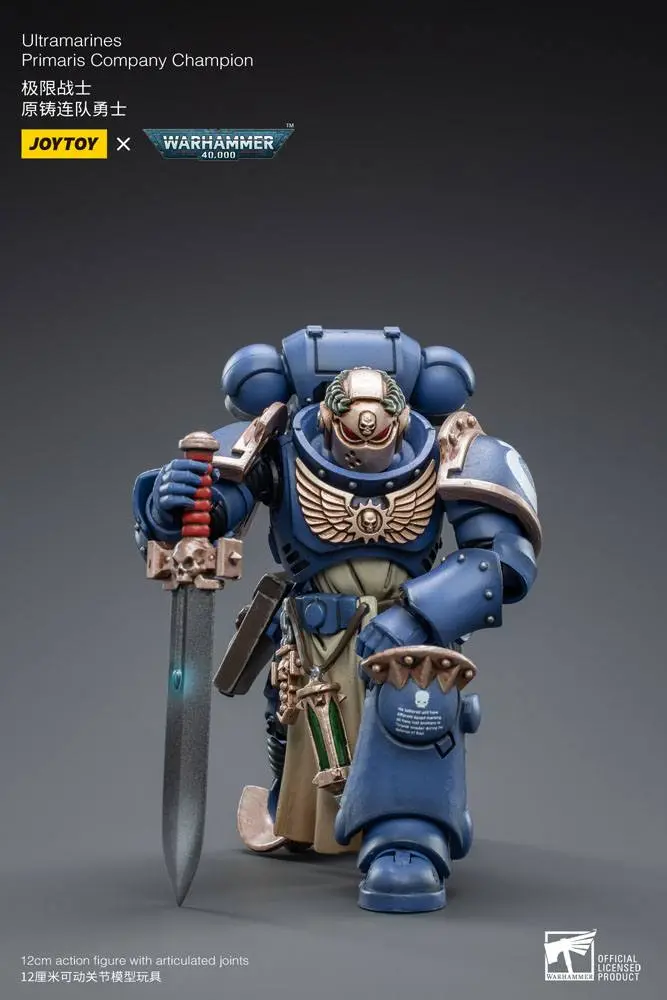 Warhammer 40k 1/18 Ultramarines Primaris Company Champion akciófigura 12 cm termékfotó