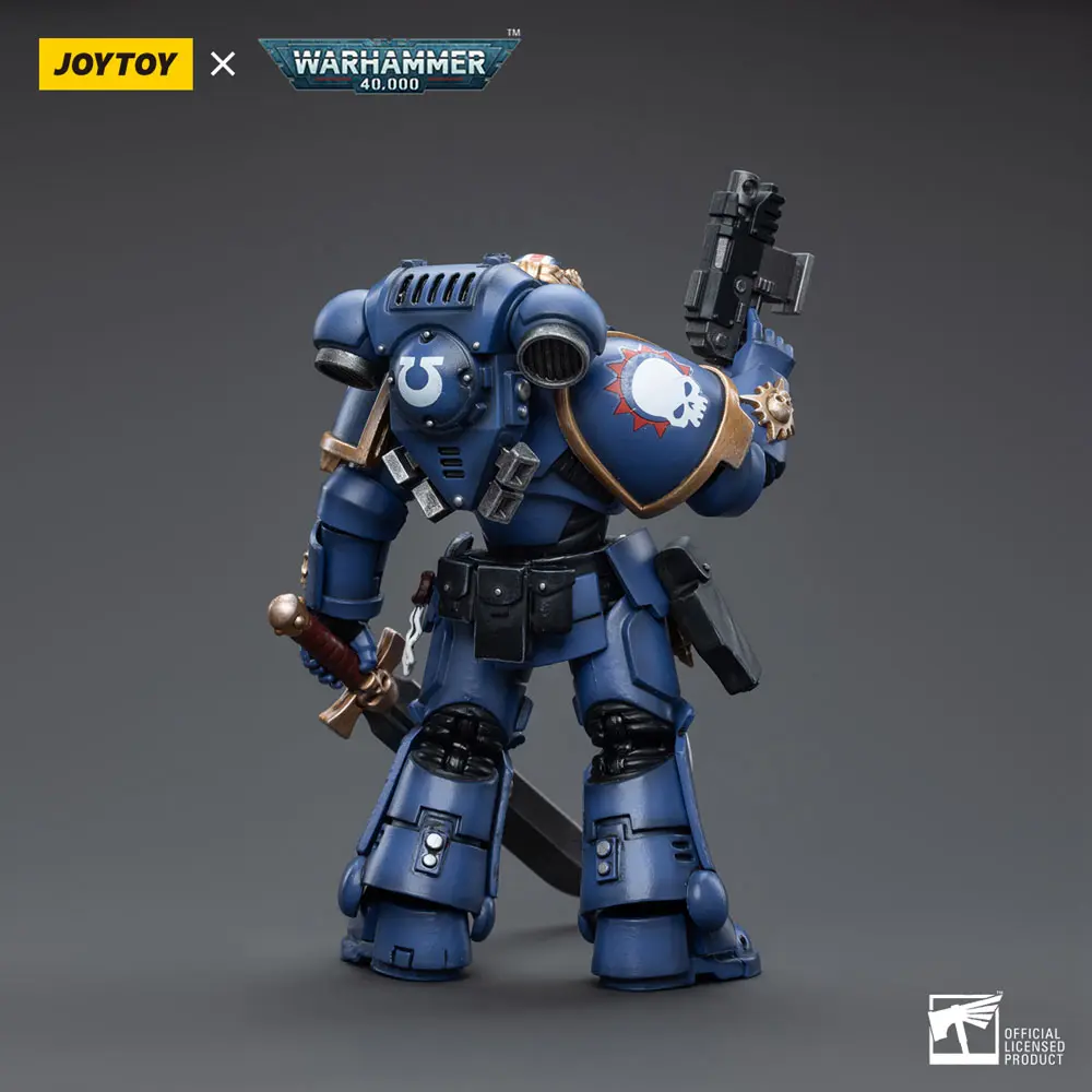 Warhammer 40k 1/18 Ultramarines Primaris Lieutenant Argaranthe akciófigura 12 cm termékfotó