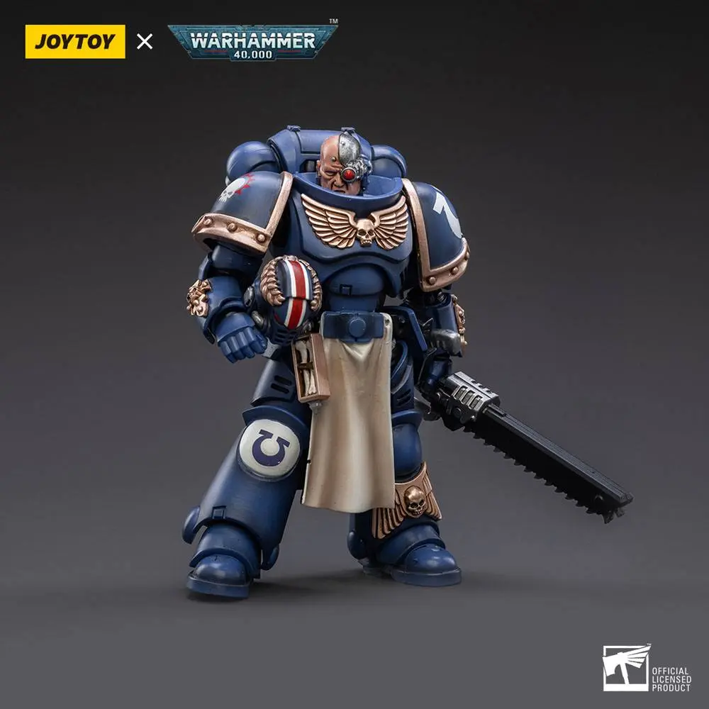 Warhammer 40k 1/18 Ultramarines Primaris Lieutenant Horatius akciófigura 12 cm termékfotó