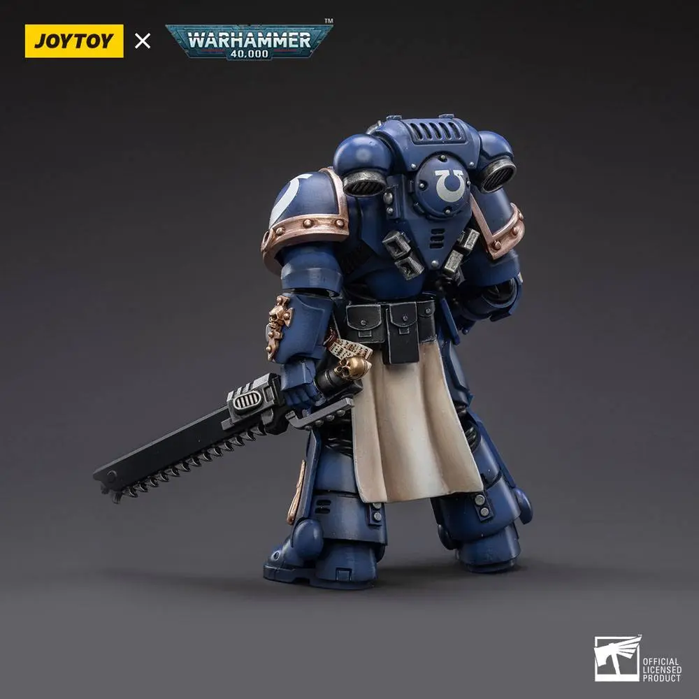Warhammer 40k 1/18 Ultramarines Primaris Lieutenant Horatius akciófigura 12 cm termékfotó