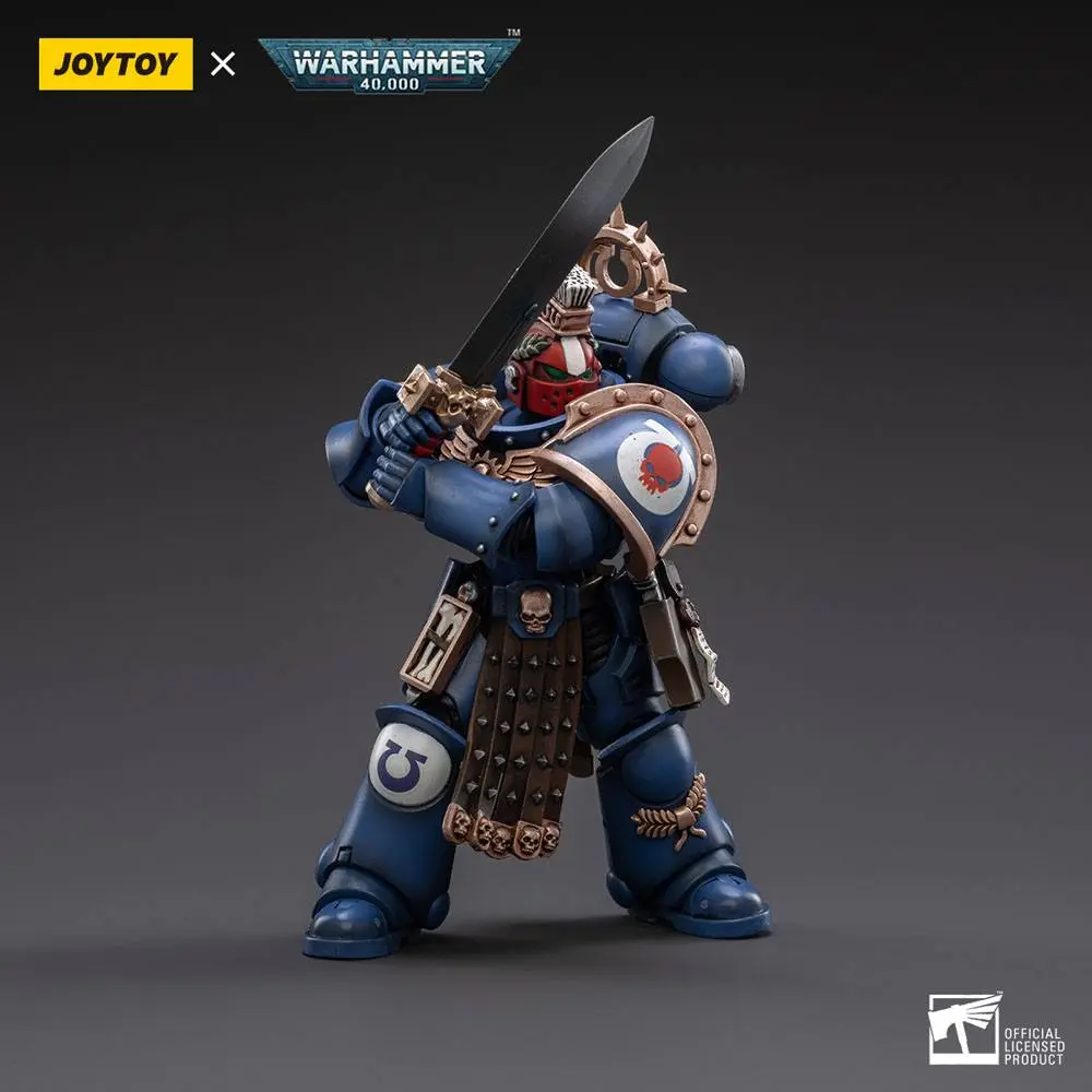 Warhammer 40k 1/18 Ultramarines Veteran Sergeant Icastus akciófigura 12 cm termékfotó